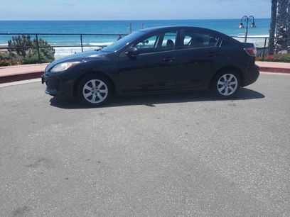 Used 2013 MAZDA MAZDA3 i SV w/ Convenience Pkg