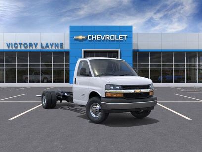 New 2025 Chevrolet Express 3500 w/ Power Convenience Package