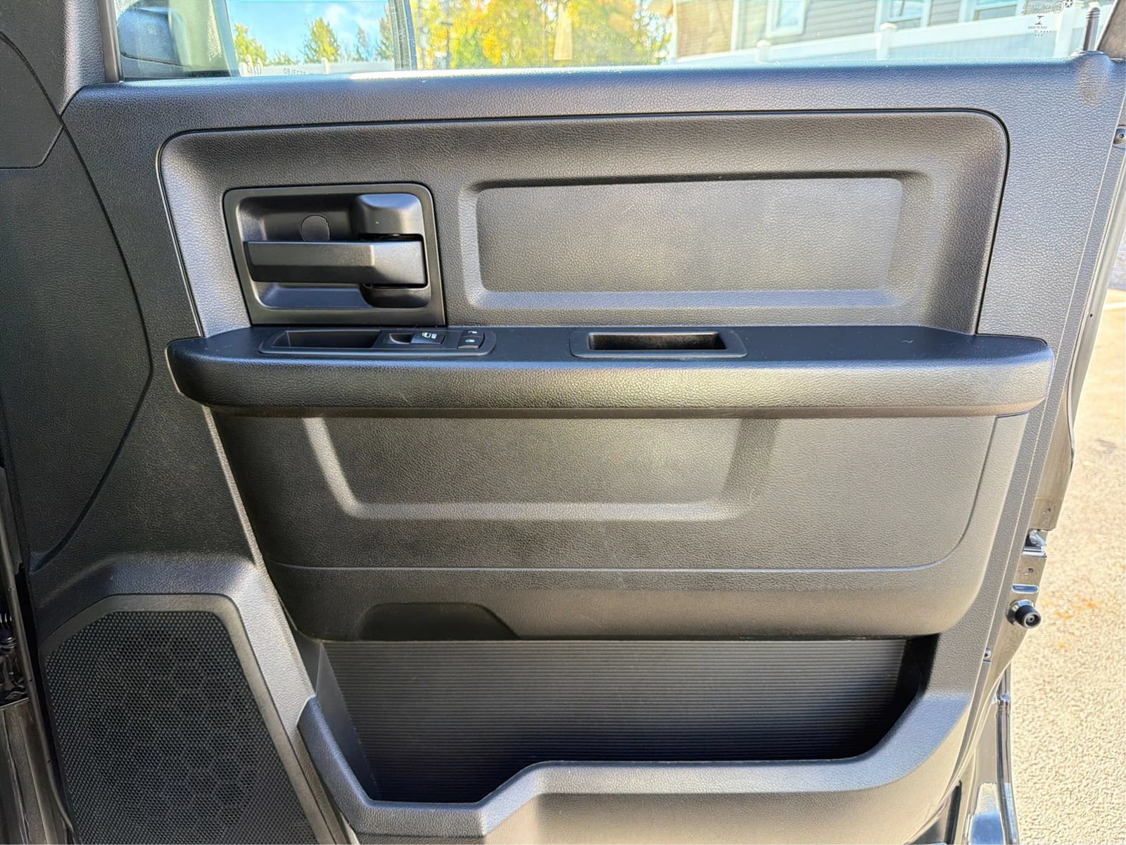 Used 2017 RAM 1500 Express w/ Express Value Package AWD/4WD image 21