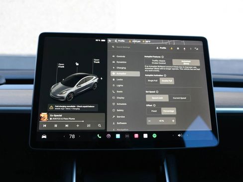 Used 2020 Tesla Model 3 Performance image 38