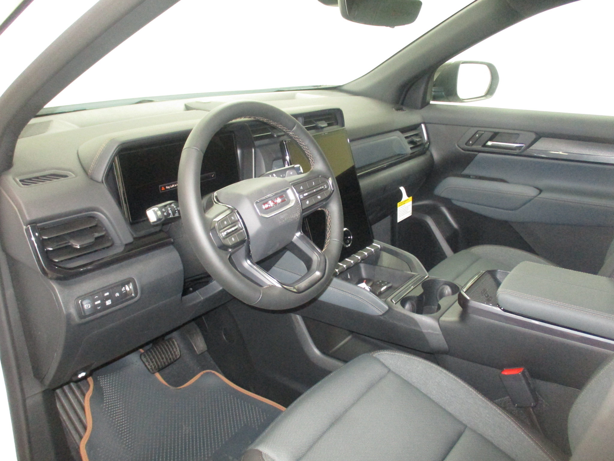 New 2026 GMC Terrain AT4 w/ Convenience Package III AWD/4WD image 19