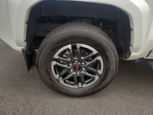Certified 2024 Toyota Tacoma TRD Sport w/ TRD Sport Upgrade Package AWD/4WD image 11