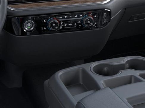 Used 2024 Chevrolet Silverado 1500 LT RWD image 23