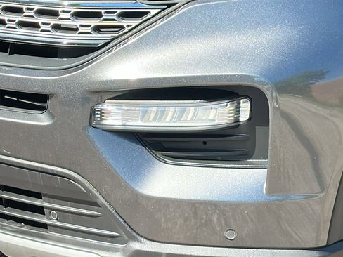 Used 2020 Ford Explorer Limited w/ Class III Trailer Tow Package AWD/4WD image 5