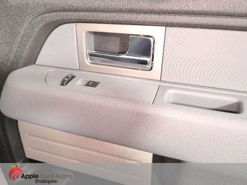 Used 2011 Ford F150 XLT w/ XLT Chrome Pkg image 33