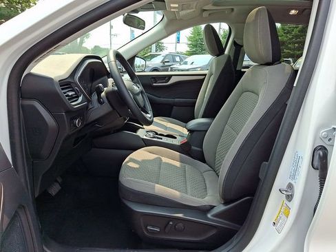 Used 2022 Ford Escape SE w/ SE Sport Appearance Package AWD/4WD image 19