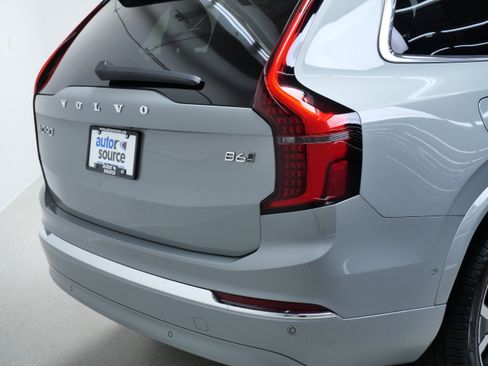 Used 2025 Volvo XC90 B6 Plus AWD/4WD image 5