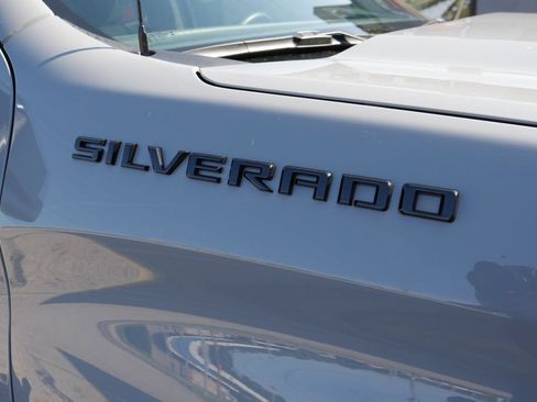 Used 2024 Chevrolet Silverado 1500 LT AWD/4WD image 4