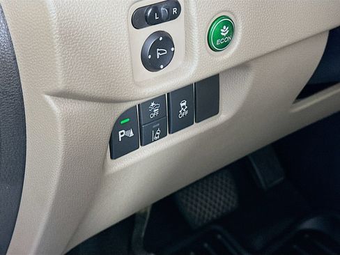 Used 2021 Honda Pilot Touring image 10