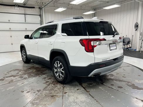Used 2023 GMC Acadia SLT AWD/4WD image 4