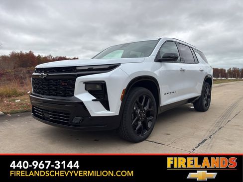 New 2026 Chevrolet Traverse RS image 1