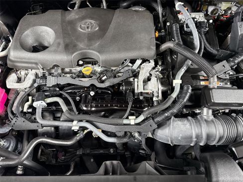 Certified 2021 Toyota Sienna XLE image 44