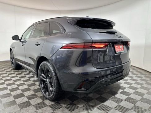 New 2026 Jaguar F-PACE R-Dynamic S image 8