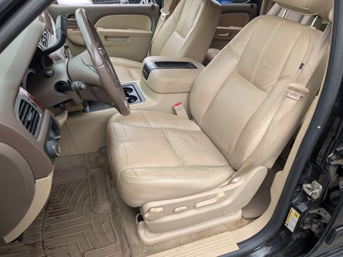 Used 2014 GMC Yukon XL SLT RWD image 17