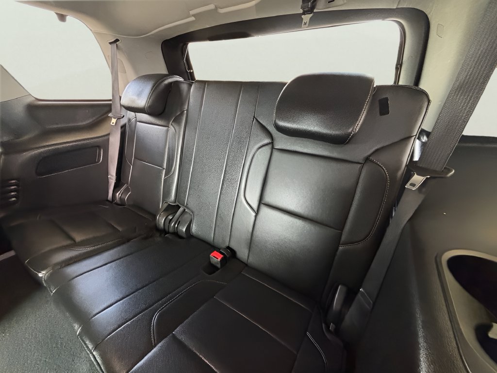 Used 2019 Chevrolet Tahoe Premier RWD image 16