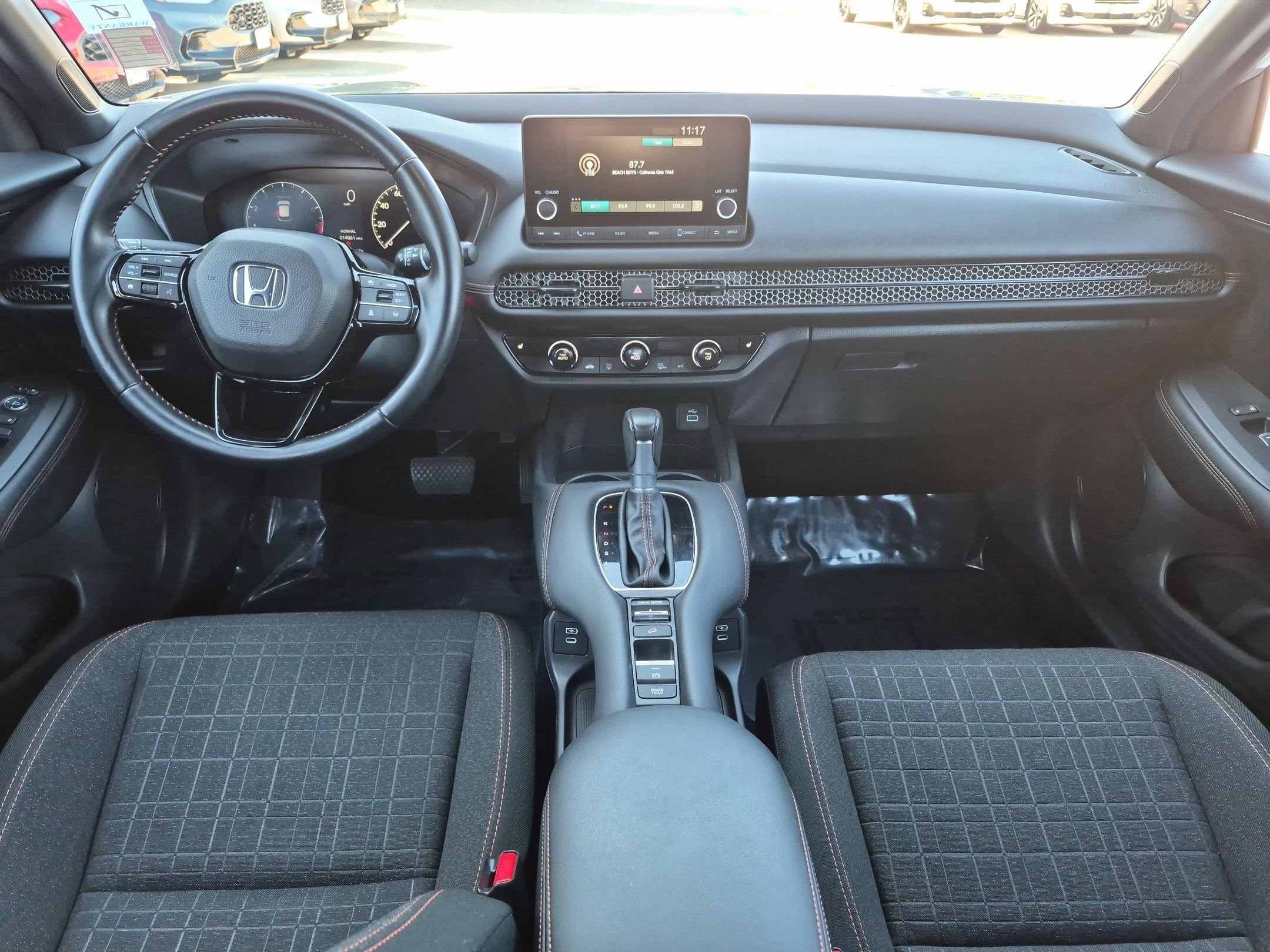 Used 2025 Honda HR-V Sport image 25