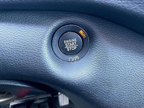 Used 2019 Jeep Cherokee Trailhawk w/ Comfort/Convenience Group image 27