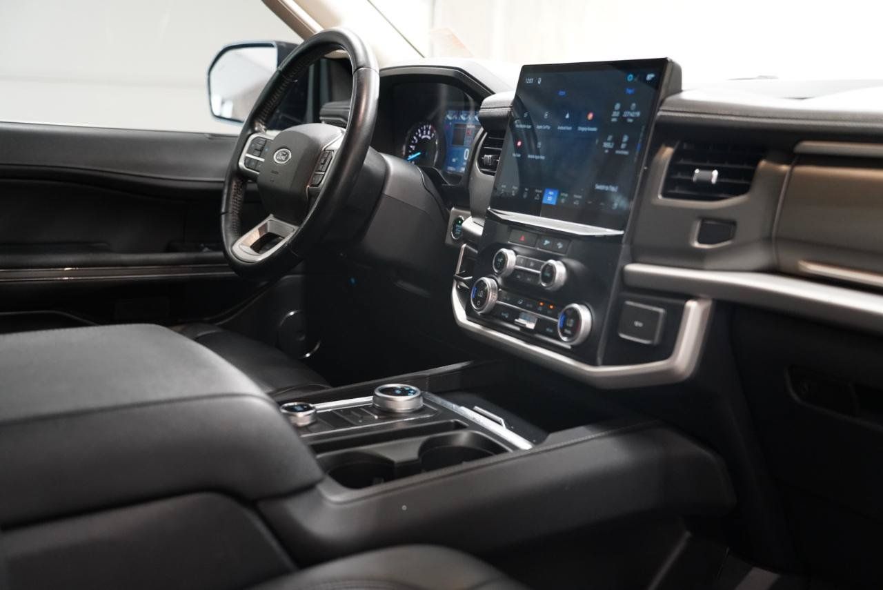 Used 2023 Ford Expedition XLT AWD/4WD image 16