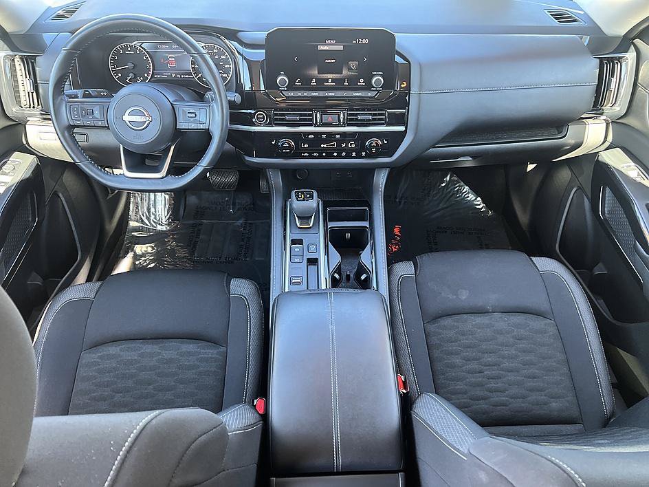 Certified 2024 Nissan Pathfinder SV FWD image 18
