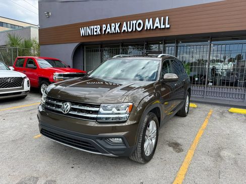 Used 2019 Volkswagen Atlas SE w/ Panoramic Sunroof Package FWD image 1
