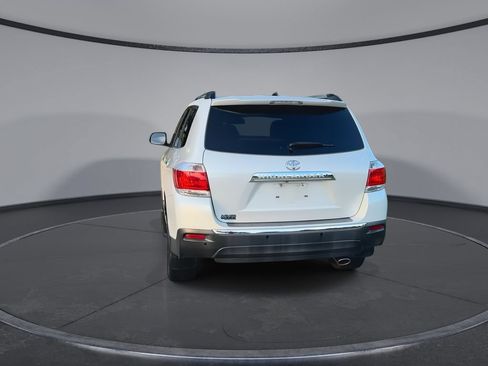 Used 2012 Toyota Highlander Limited FWD image 7