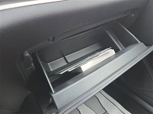 Certified 2022 Ford Explorer XLT w/ Equipment Group 202A image 37