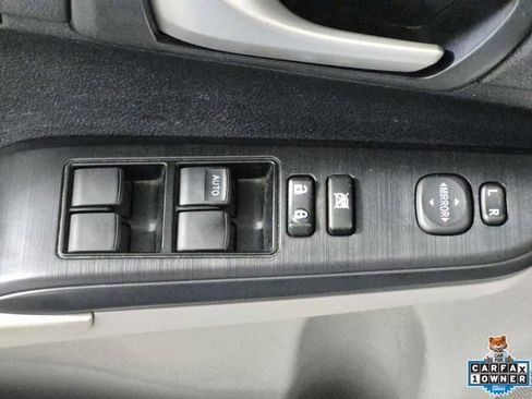 Used 2013 Toyota Camry LE FWD image 16
