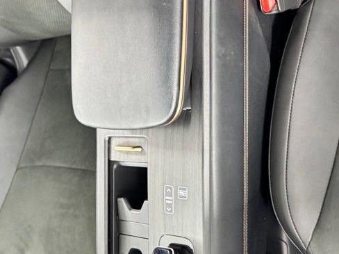 Certified 2024 Nissan Ariya AWD image 34