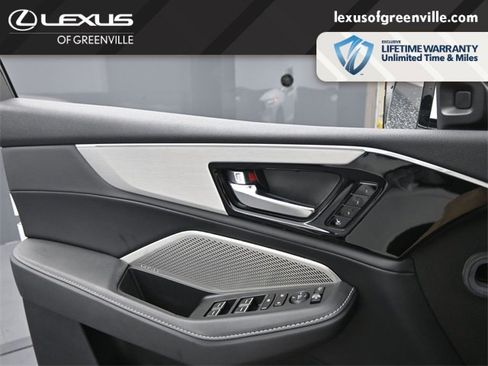 Used 2023 Acura MDX SH-AWD w/ Technology Package image 16