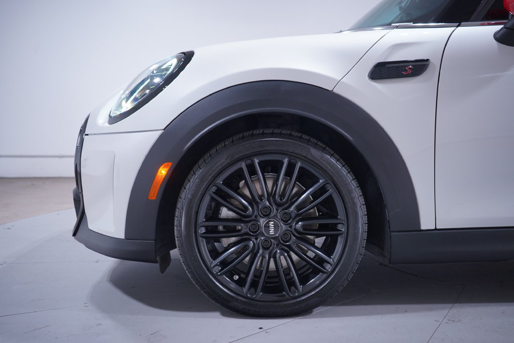Used 2024 MINI Cooper S FWD image 2