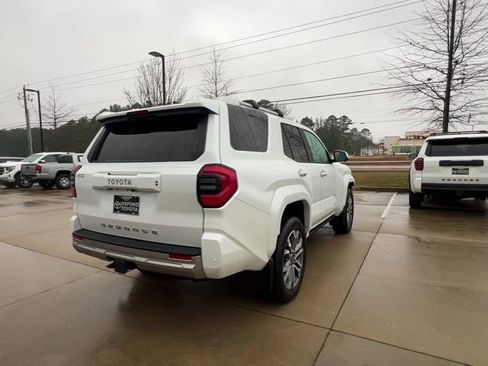 Used 2025 Toyota 4Runner Limited image 6
