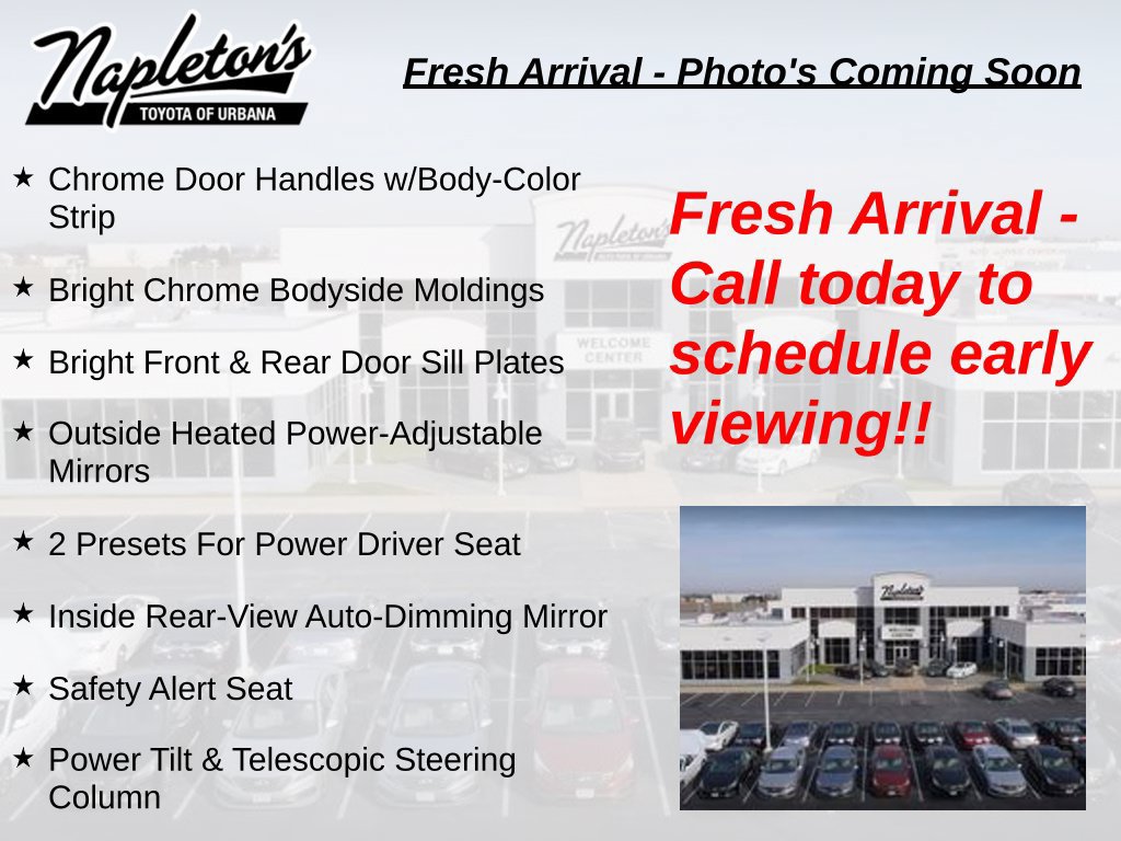Used 2021 GMC Yukon SLT w/ SLT Premium Package AWD/4WD image 4