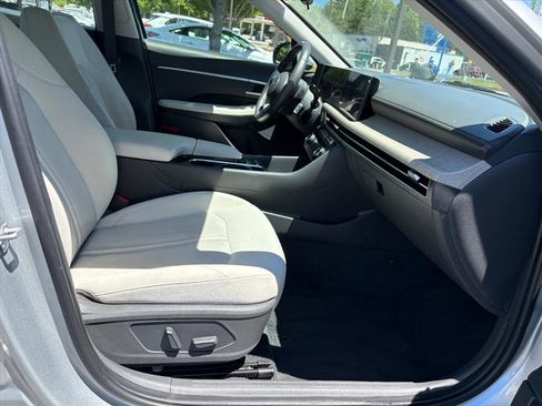 Certified 2025 Hyundai Sonata SEL FWD image 17