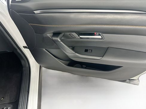 Used 2025 MAZDA CX-50 AWD 2.5 S w/ Premium Plus Pkg image 32