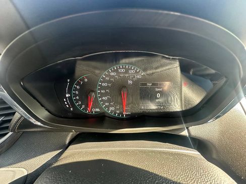 Used 2017 Chevrolet Trax LT w/ Sun & Sound Package FWD image 17