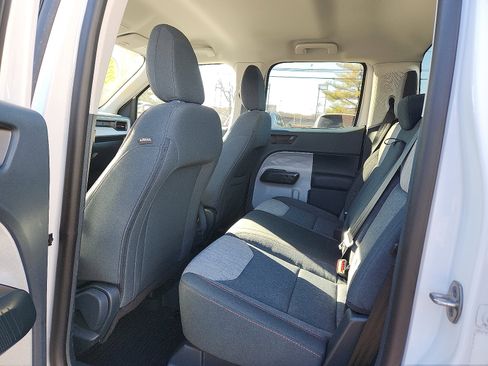 Used 2023 Ford Maverick XLT image 10