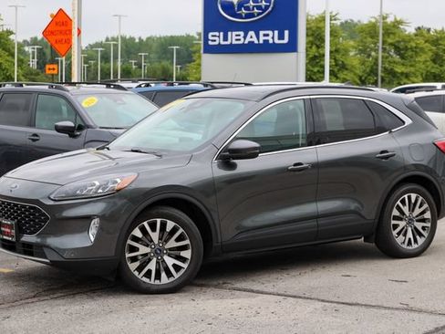 Used 2020 Ford Escape Titanium FWD image 21