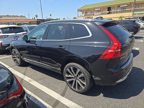 Used 2023 Volvo XC60 B6 Ultimate w/ Protection Package Premier AWD/4WD image 3