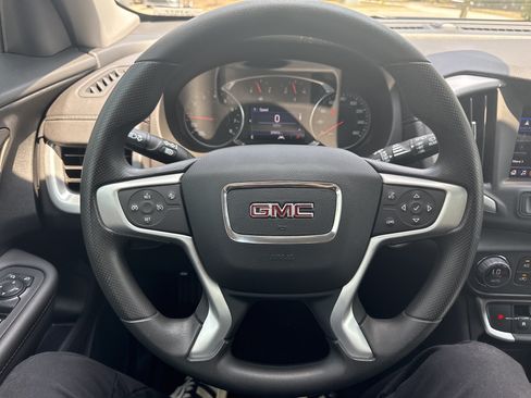 Used 2023 GMC Terrain SLE w/ Driver Convenience Package FWD image 18