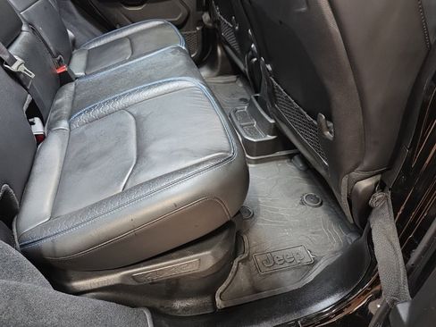 Used 2024 Jeep Wrangler High Altitude image 16