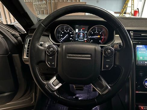 Used 2017 Land Rover Discovery HSE Luxury image 12