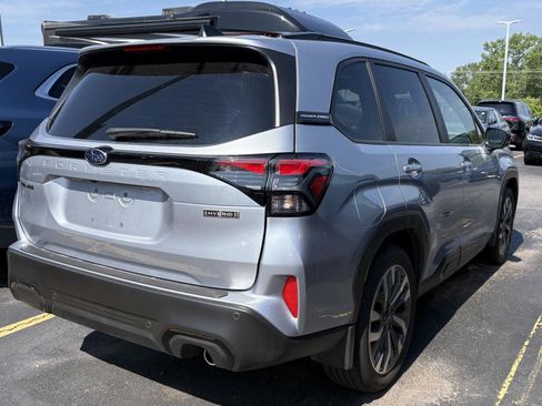 Used 2025 Subaru Forester Touring AWD/4WD image 6