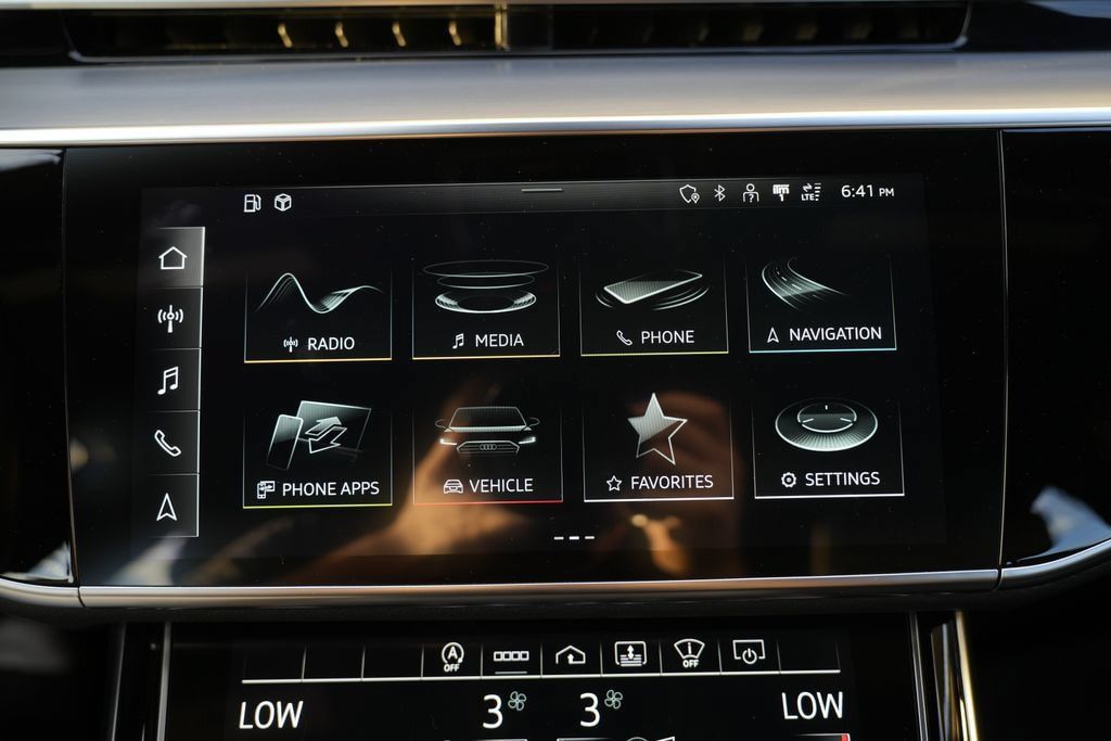 Used 2021 Audi A8 L 4.0T AWD/4WD image 68