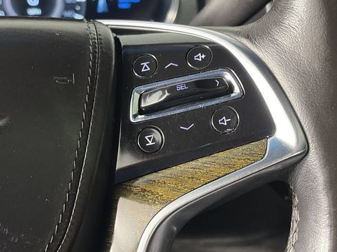 Used 2016 Cadillac Escalade Platinum AWD/4WD image 18