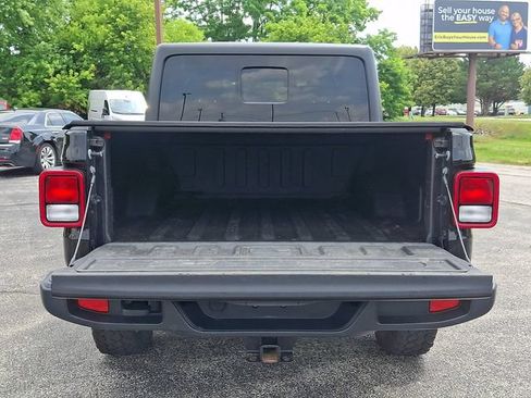 Used 2022 Jeep Gladiator Sport AWD/4WD image 29