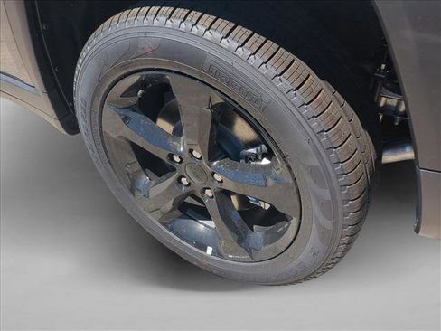 New 2026 Jeep Grand Cherokee L Limited AWD/4WD image 10