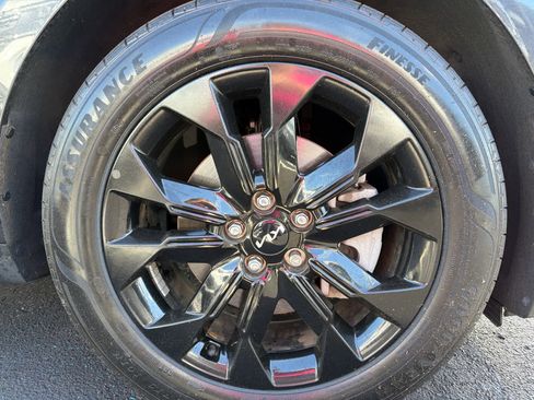 Used 2024 Kia Carnival SX Prestige image 8