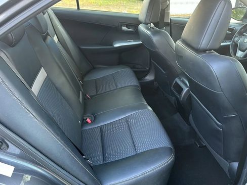 Used 2012 Toyota Camry SE image 19