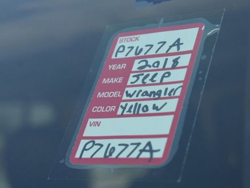 Used 2018 Jeep Wrangler Unlimited Sahara image 41