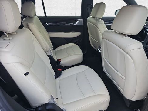 Used 2025 Cadillac XT6 Sport w/ LPO, Floor Liner Package image 11